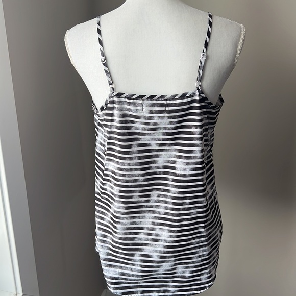 5/$25 Faded Glory Top - Picture 6 of 10